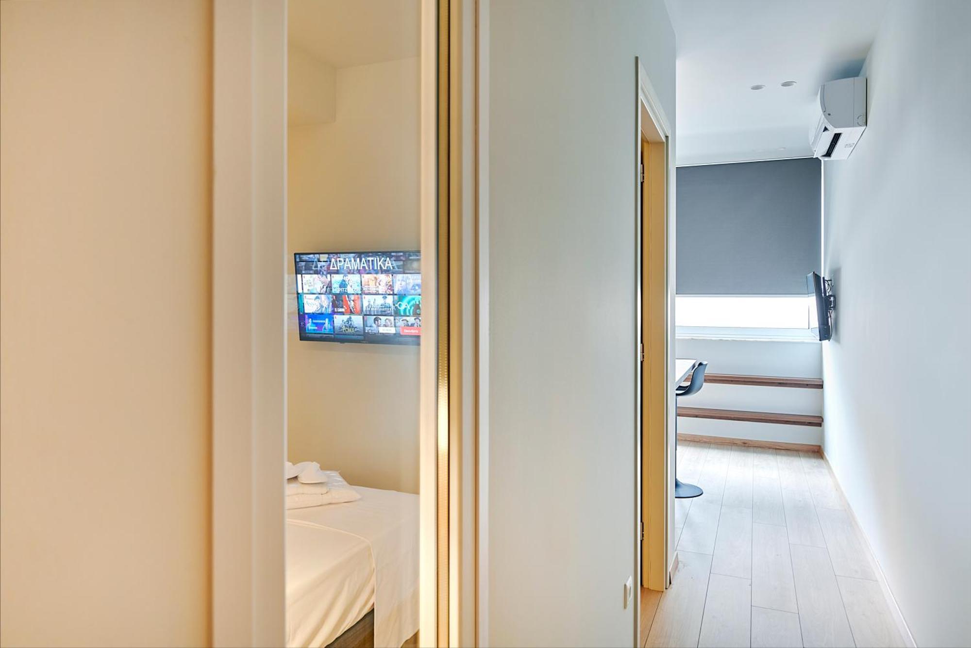 City-Center Apartment In Vibrant Monastiraki, Atina Dış mekan fotoğraf